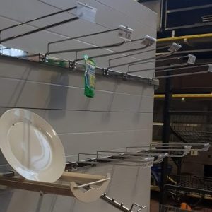 ACCESSORI PER SCAFFALATURE - GANCI BROCHES VARIE TIPOLOGIE MISURE E COLORE